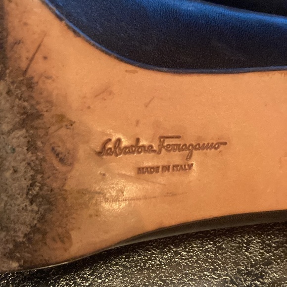 Salvatore Ferragamo Heels with embroidered horsebit, made in Italy - Picture 8 of 13